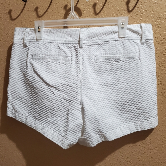 Lilly Pulitzer White Callahan Shorts, Sz 12 - Picture 4 of 8